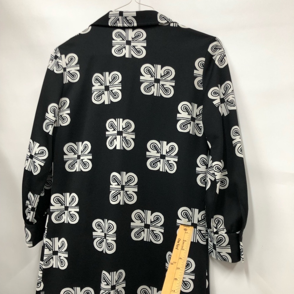 Vintage shirt dress made in California geometric black white long sleeve - Picture 16 of 16